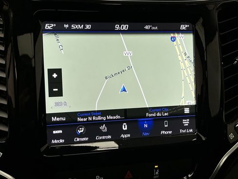 Used 2021 Jeep Cherokee Limited w/ Elite Package AWD/4WD image 5
