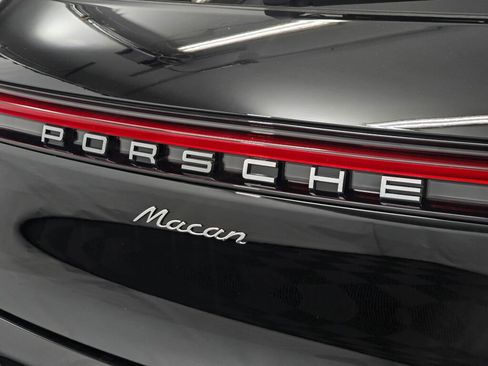 New 2026 Porsche Macan AWD/4WD image 33