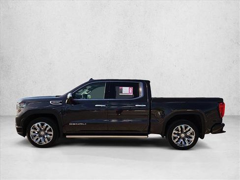 Used 2024 GMC Sierra 1500 Denali AWD/4WD image 9