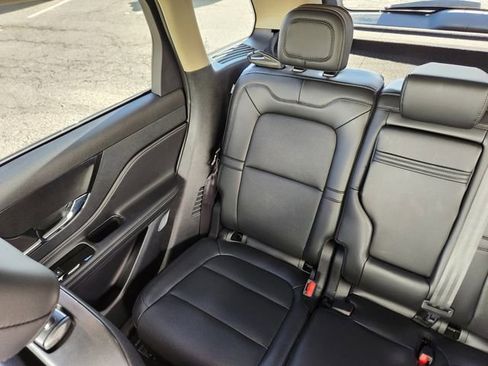 New 2025 Lincoln Corsair AWD w/ Equipment Group 101A image 13