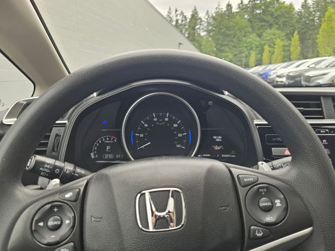 Used 2018 Honda Fit EX image 26