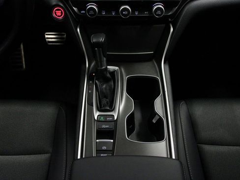 Used 2021 Honda Accord Sport image 16