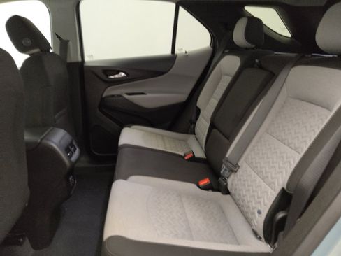 Used 2022 Chevrolet Equinox LT FWD image 18