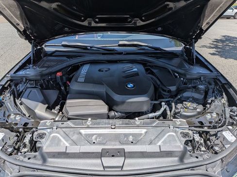 Used 2025 BMW 330i Sedan w/ M Sport Package RWD image 29