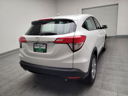 Used 2022 Honda HR-V LX image 7