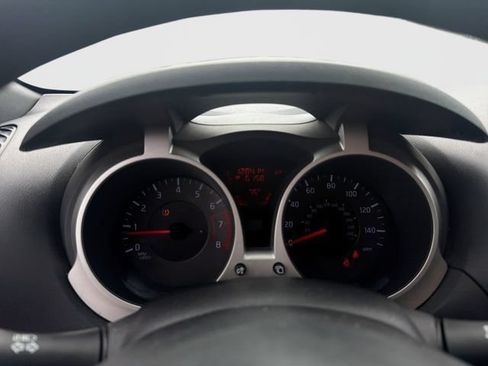 Used 2013 Nissan Juke S FWD image 8
