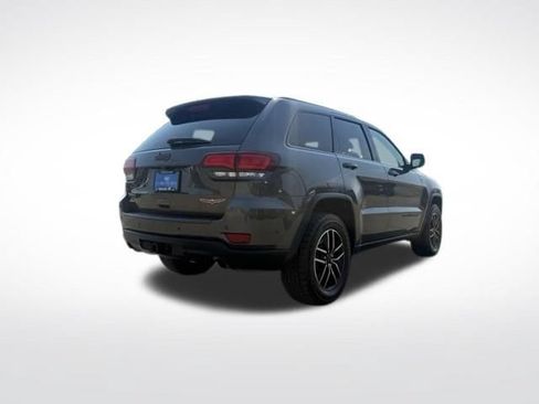 Used 2019 Jeep Grand Cherokee Trailhawk w/ Trailhawk Luxury Group AWD/4WD image 5