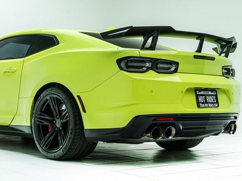 Used 2021 Chevrolet Camaro ZL1 RWD image 20