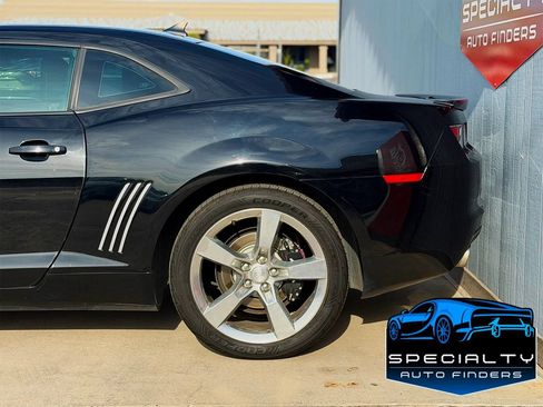 Used 2011 Chevrolet Camaro LT w/ RS Package RWD image 9