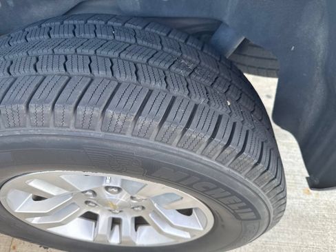 Used 2019 Chevrolet Tahoe LT RWD image 18