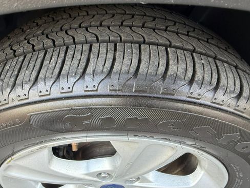 Used 2016 Ford Escape SE AWD/4WD image 5