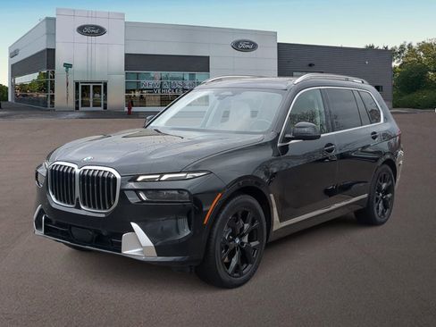 Used 2023 BMW X7 xDrive40i w/ Premium Package image 6
