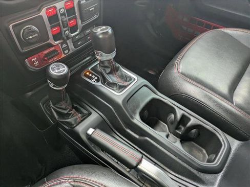 Used 2021 Jeep Wrangler Unlimited Rubicon image 12