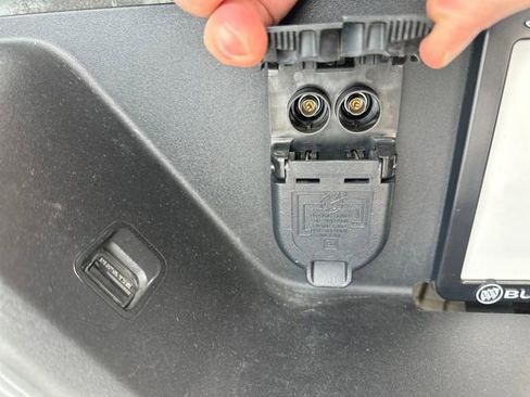 Used 2024 Chevrolet Silverado 2500 High Country w/ Technology Package image 37