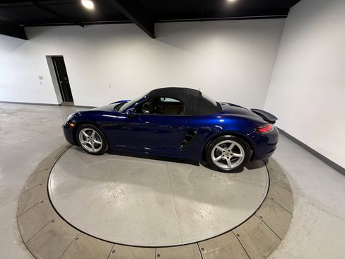 Used 2022 Porsche 718 Boxster image 17