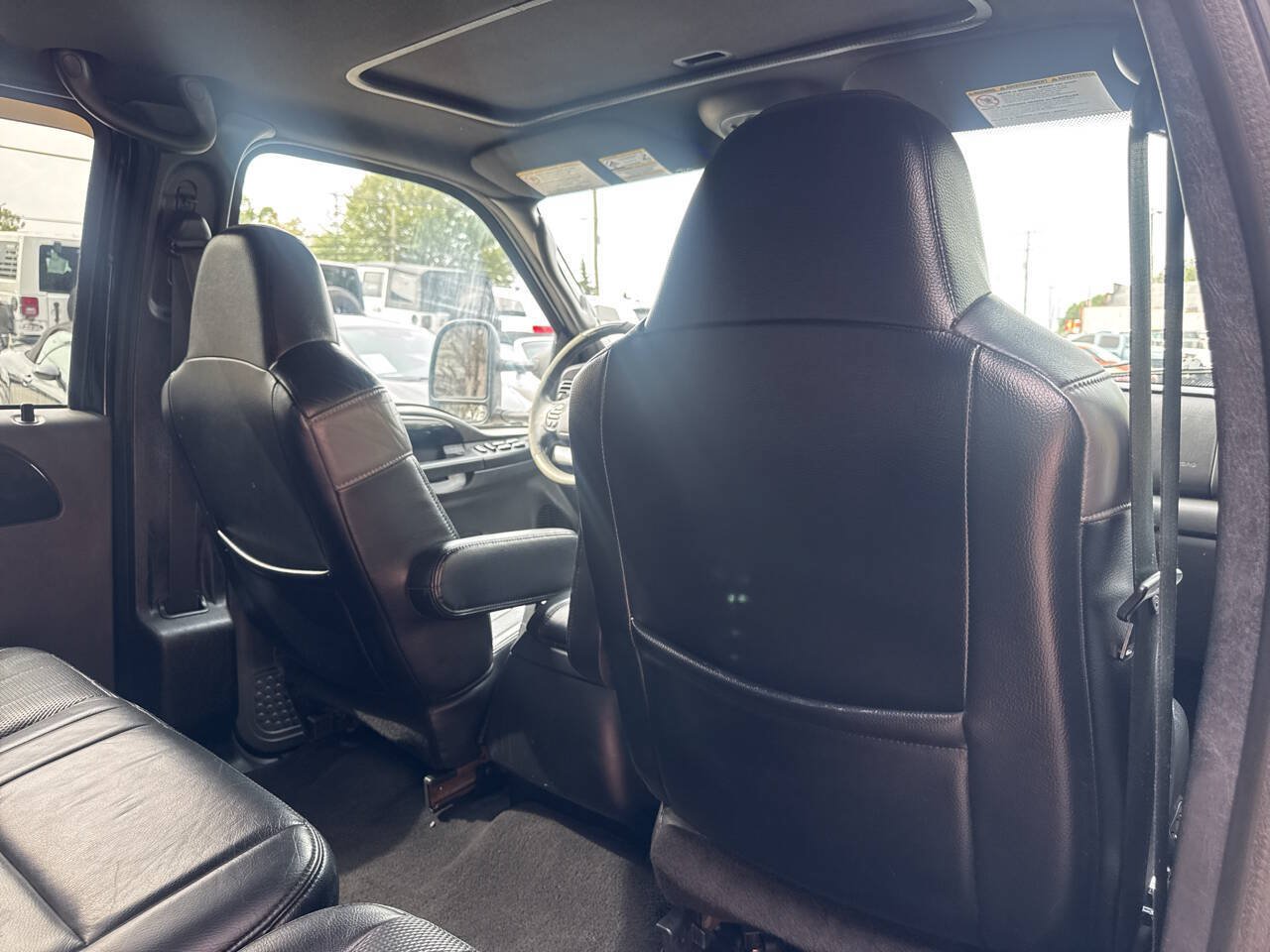 Used 2005 Ford F350 Lariat AWD/4WD image 16