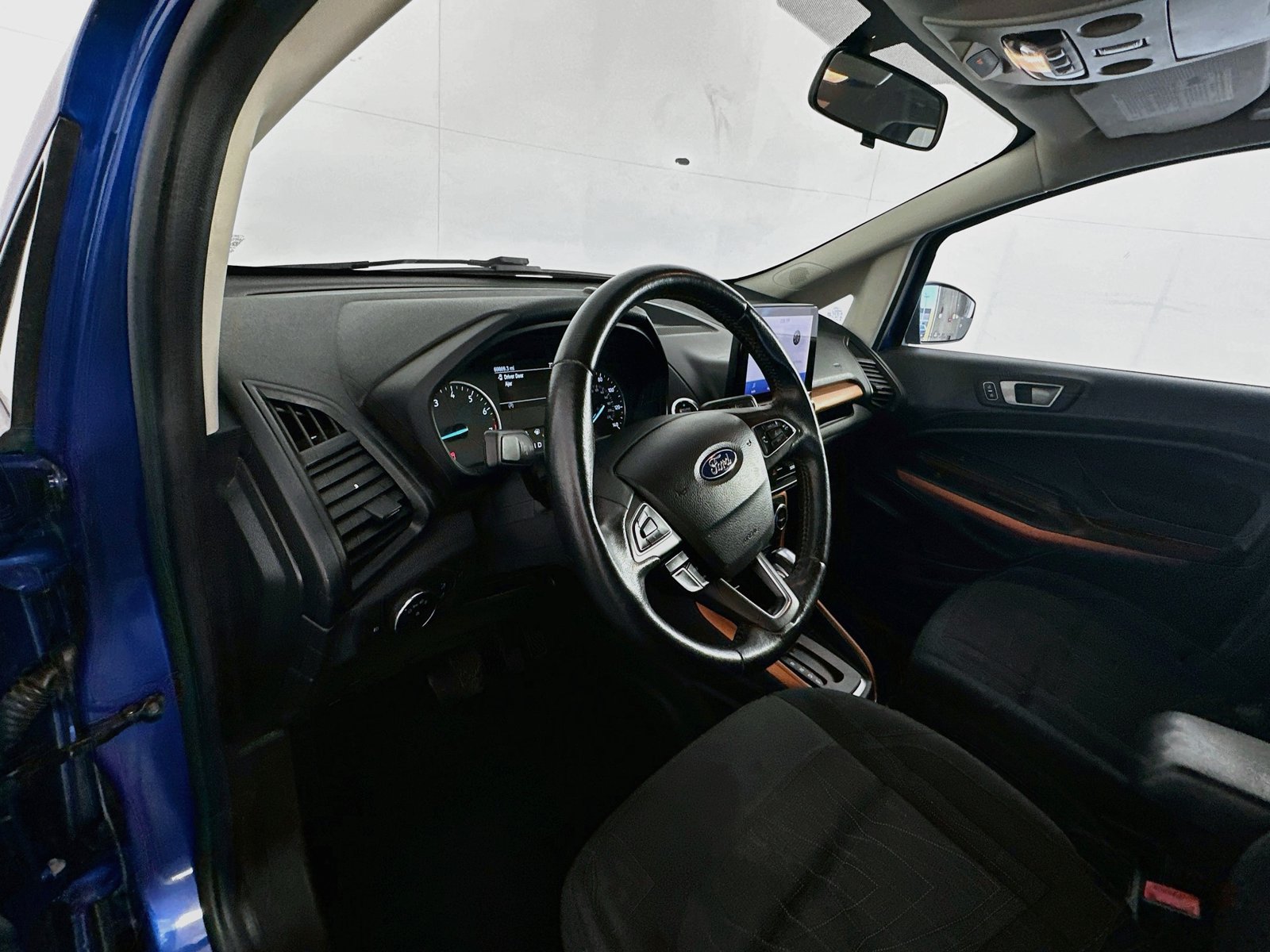 Used 2021 Ford EcoSport SE w/ SE Appearance Package FWD image 9