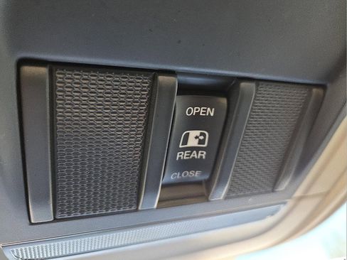 Used 2019 RAM 1500 Tradesman image 22