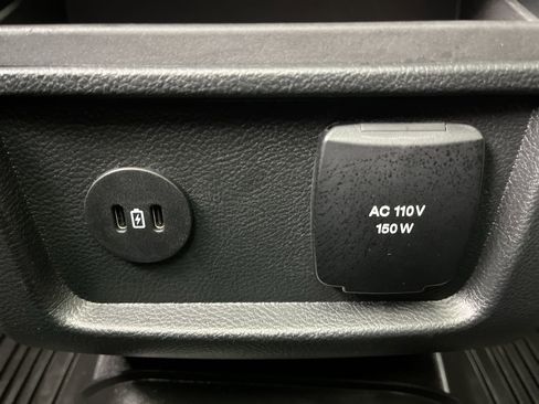 Certified 2023 Ford Edge Titanium w/ Class II Trailer Tow Package image 13