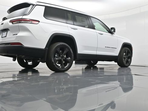 New 2025 Jeep Grand Cherokee L Limited w/ Black Appearance Package image 56