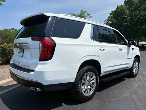 Used 2023 GMC Yukon Denali AWD/4WD image 5