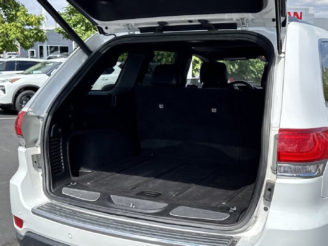 Used 2016 Jeep Grand Cherokee Limited w/ Trailer Tow Group IV AWD/4WD image 21