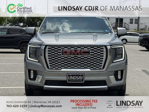 Used 2024 GMC Yukon XL Denali AWD/4WD image 3