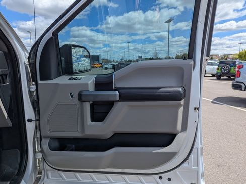 Used 2016 Ford F150 XLT w/ Equipment Group 301A Mid image 38