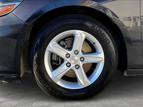 Certified 2022 Chevrolet Malibu LS image 30