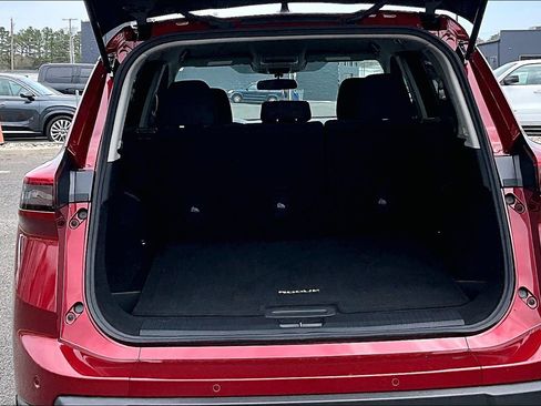 Used 2025 Nissan Rogue S FWD image 20