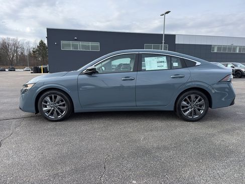 New 2026 Nissan Sentra SL image 6