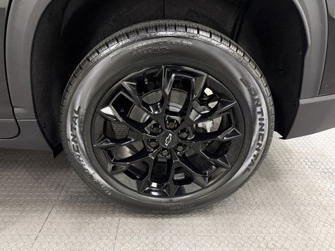 New 2026 Chevrolet Traverse LT w/ Midnight/Sport Edition image 11