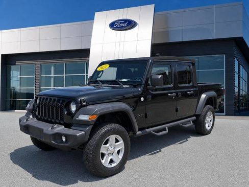 Used 2020 Jeep Gladiator Sport w/ Quick Order Package 23S AWD/4WD image 4