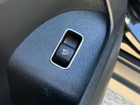 Used 2023 Mercedes-Benz GLE 450 4MATIC image 25