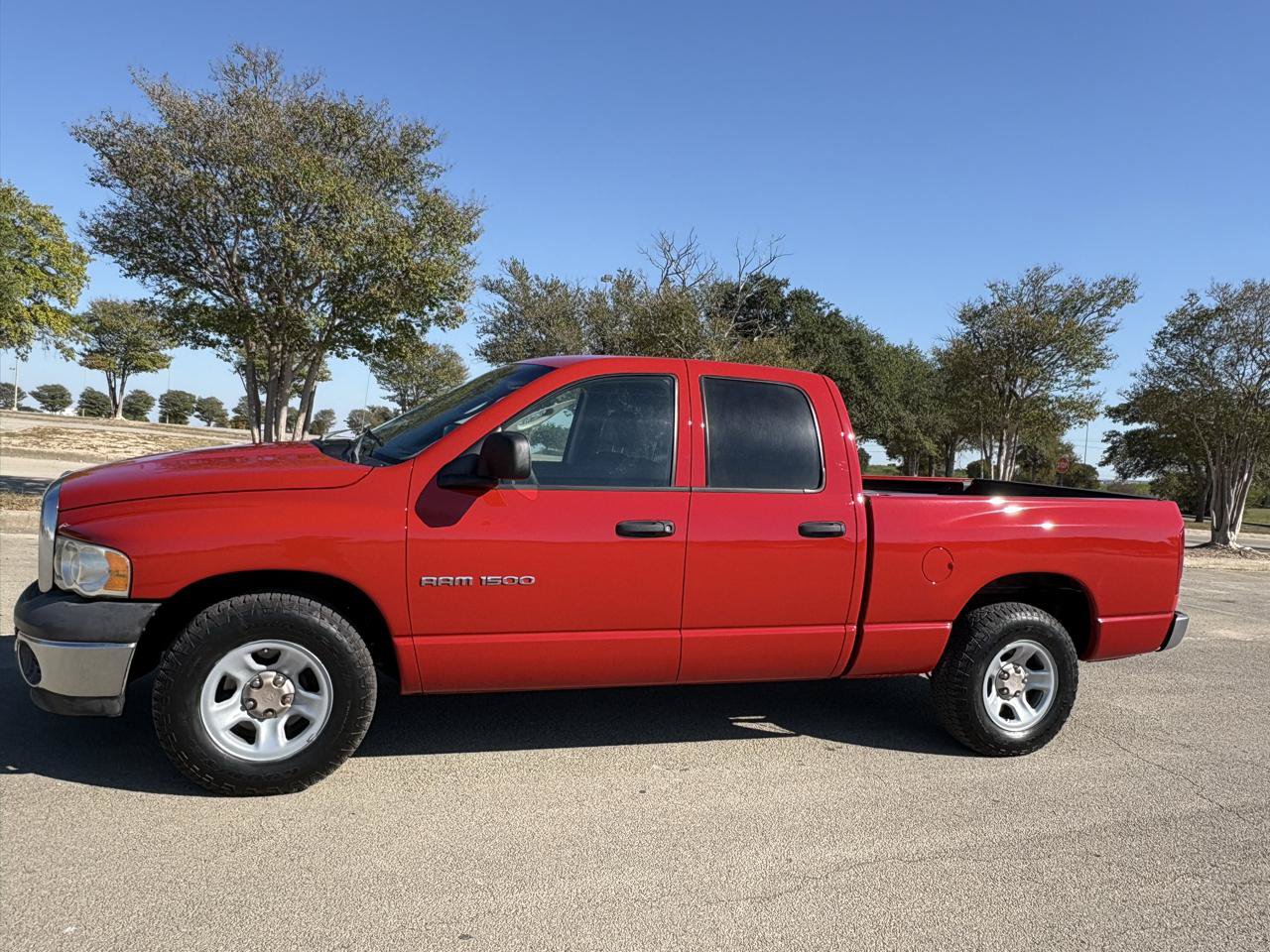 Used 2002 Dodge Ram 1500 Truck 2WD Quad Cab image 2