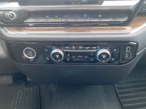 Used 2024 GMC Sierra 1500 Elevation AWD/4WD image 19
