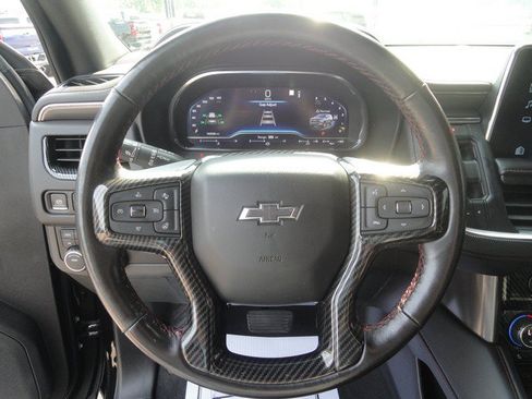 Used 2022 Chevrolet Suburban RST w/ Sport Performance Package AWD/4WD image 17