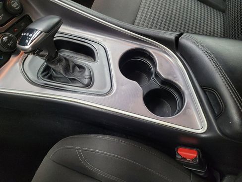 Used 2019 Dodge Challenger SXT image 26