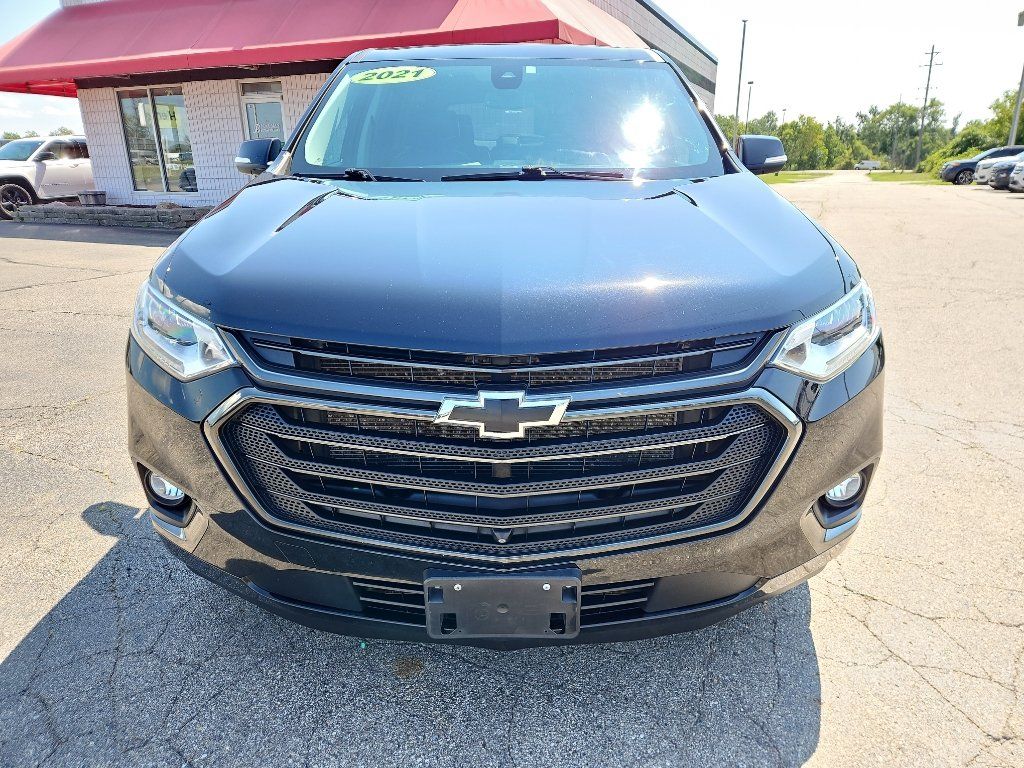 Used 2021 Chevrolet Traverse Premier w/ Redline Edition AWD/4WD image 7