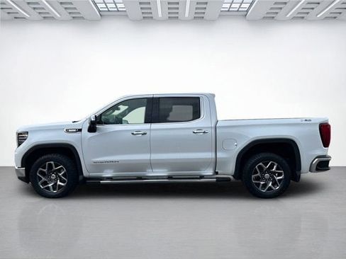Used 2022 GMC Sierra 1500 SLT w/ SLT Premium Plus Package image 7