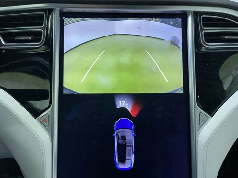 Used 2017 Tesla Model X 100D image 22