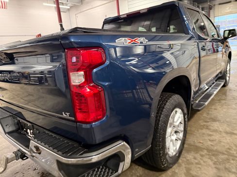Used 2022 Chevrolet Silverado 1500 LT image 24