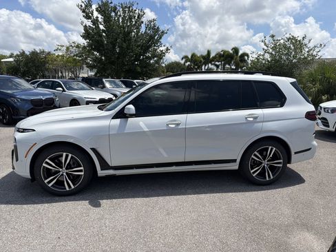 Certified 2023 BMW 530i w/ Convenience Package RWD image 7
