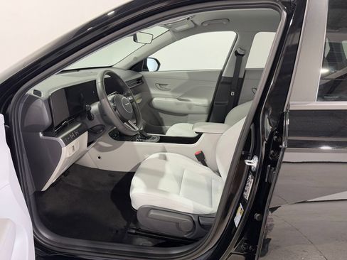 Used 2026 Hyundai Kona SEL Sport FWD image 14