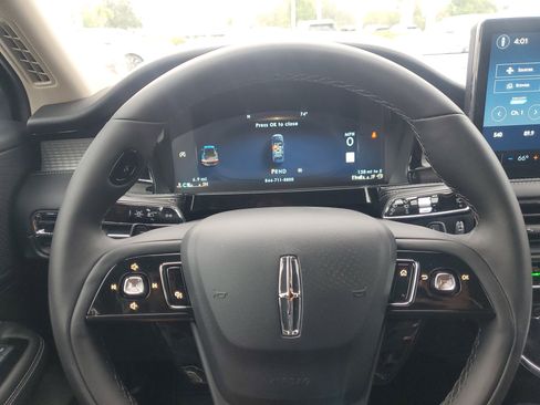 New 2025 Lincoln Corsair FWD image 11