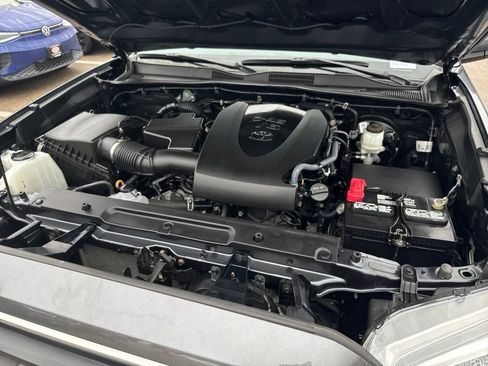 Used 2023 Toyota Tacoma SR5 image 41