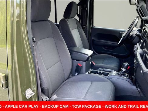 Used 2022 Jeep Gladiator Sport AWD/4WD image 28