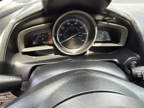 Used 2019 Toyota Yaris LE FWD image 21