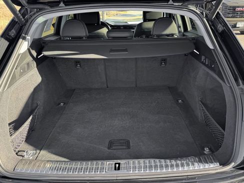 Used 2021 Audi e-tron Premium w/ Convenience Plus Package image 9