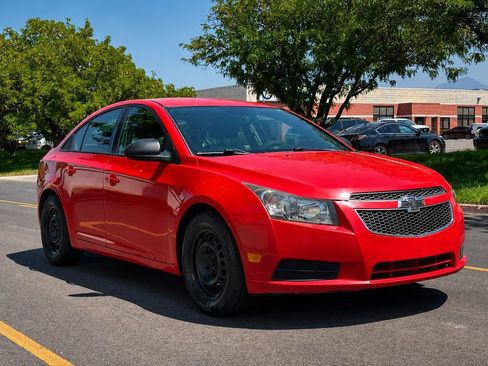 Used 2014 Chevrolet Cruze LS FWD image 7